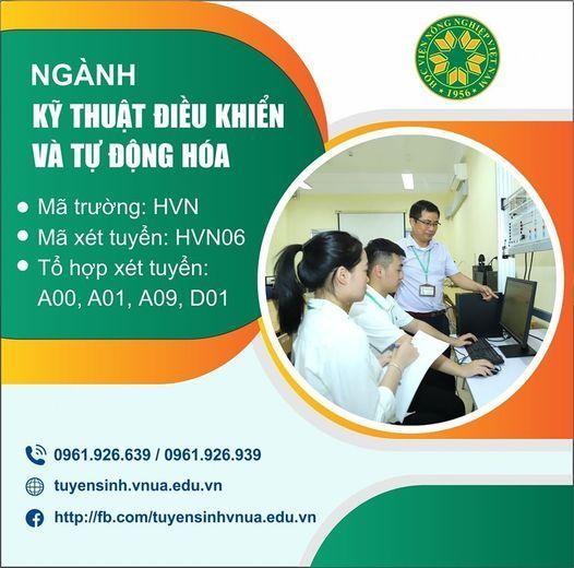 Giảng viên và sinh viên chuyên ngành Tự động hóa tham quan dây chuyền sản xuất tại Công ty TNHH Điện tử Annex.