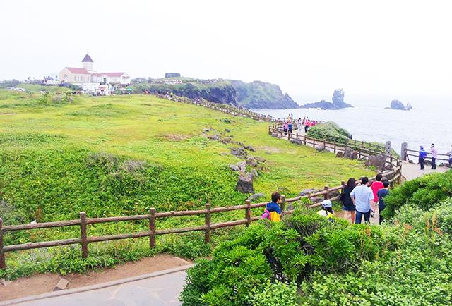 Dol hareubang một biểu tượng của đảo Jeju