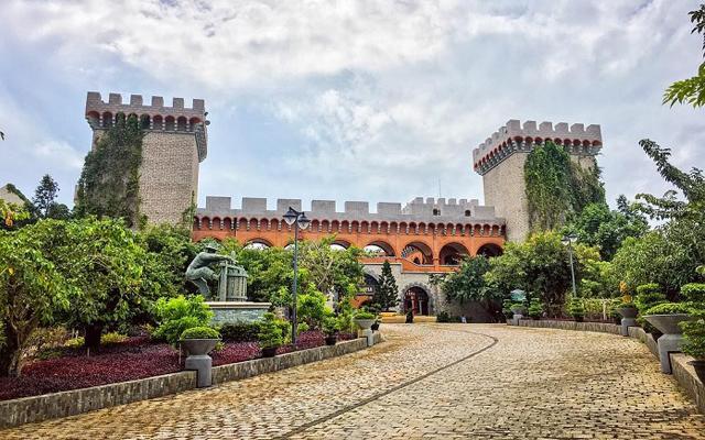 Hầm rượu vang Mũi Né - Điểm dừng chân lý tưởng khi du lịch Phan Thiết