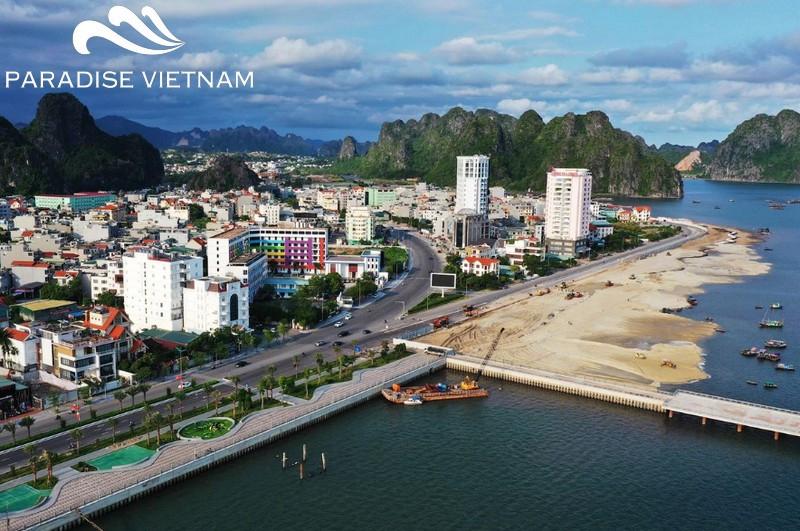 Hon Gai Beach got its name from the old name of Ha Long City.