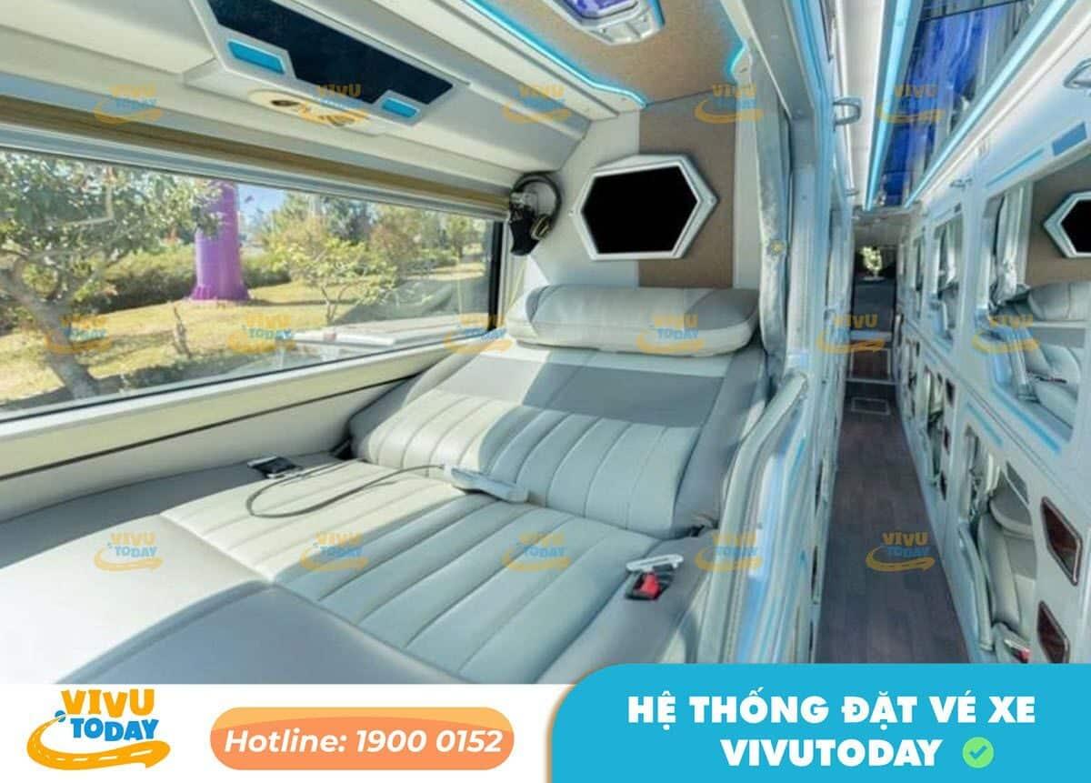 Xe Limousine giường phòng của xe Ánh Loan đi Bình Dương