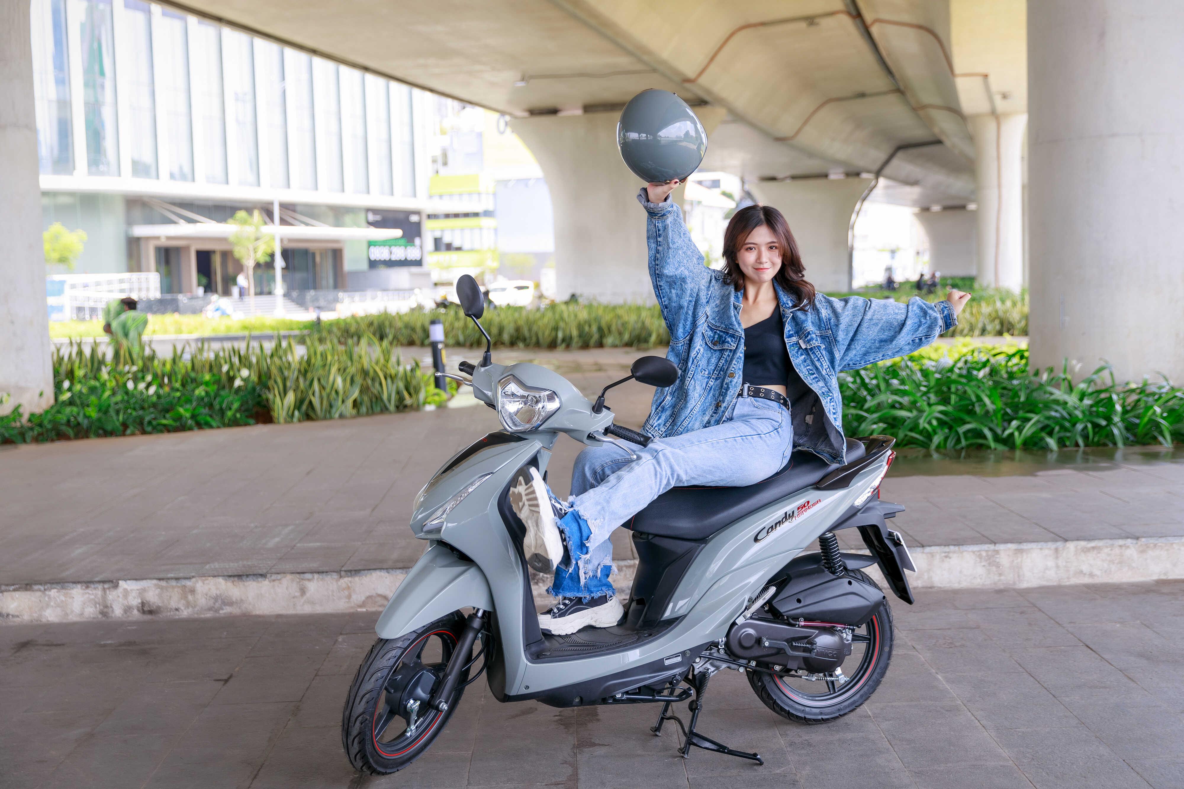 Xe tay ga 50 Kymco Candy Hermosa thời trang phong cách